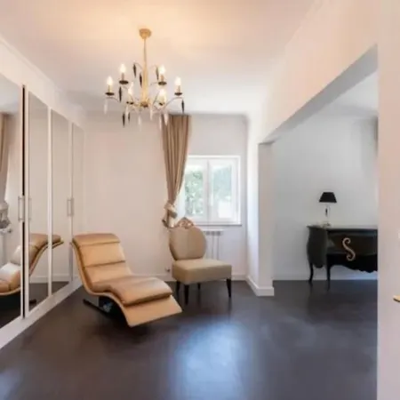 Quinta Palmeira Real Holiday home Chelreira