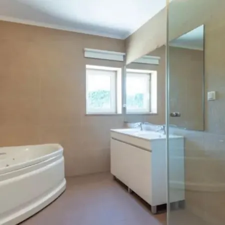 Holiday home Quinta Palmeira Real Chelreira